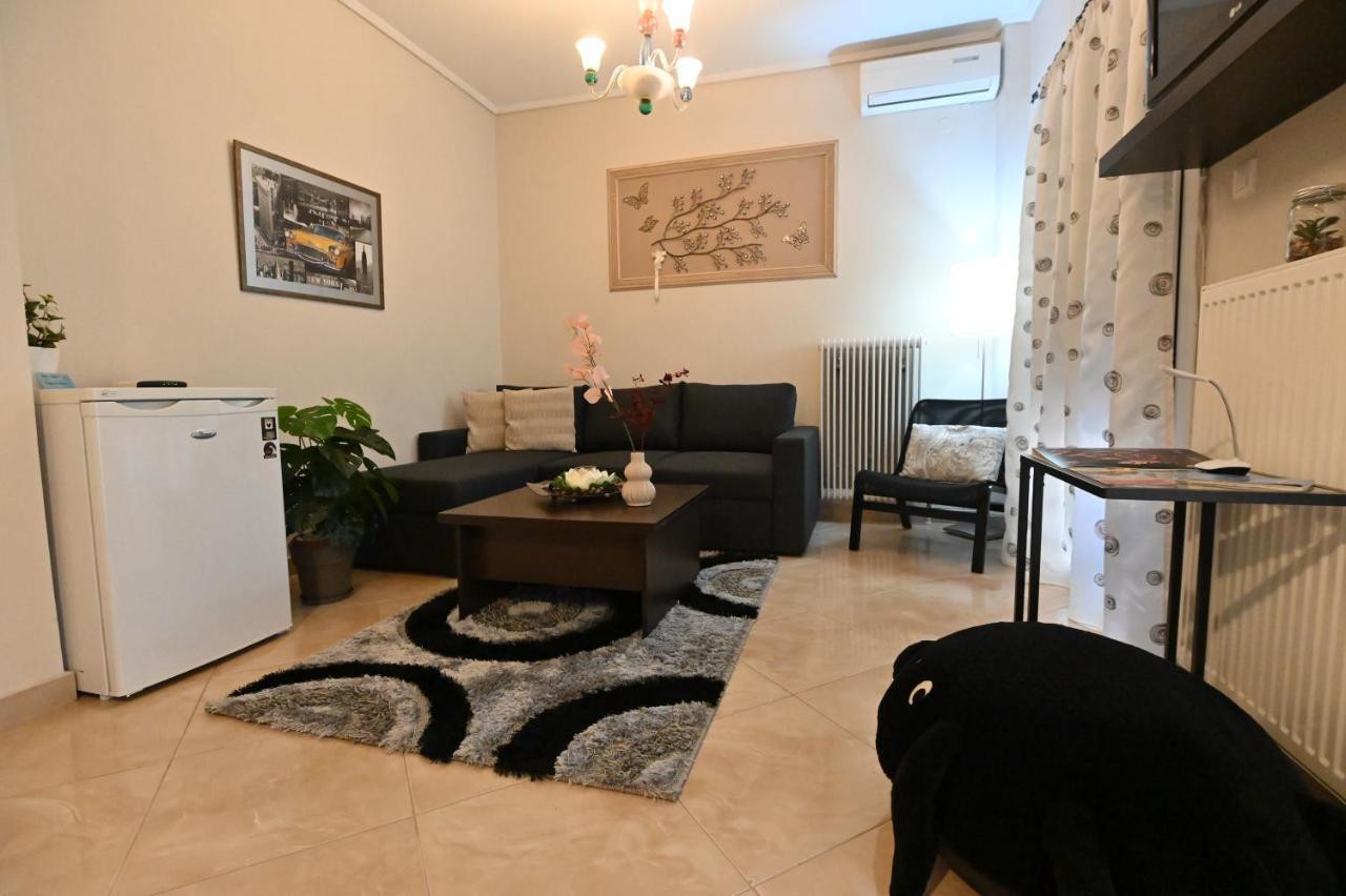 Cozy Apartment Νear Nea Paralia Of Thessaloniki Exterior photo
