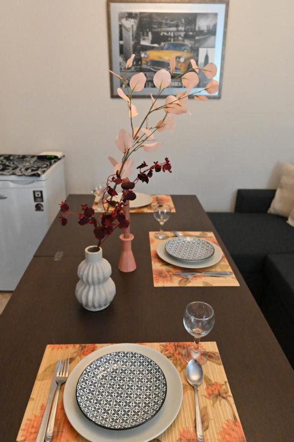 Cozy Apartment Νear Nea Paralia Of Thessaloniki Exterior photo